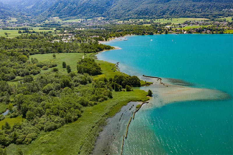 Ponton au lac d'Annecy